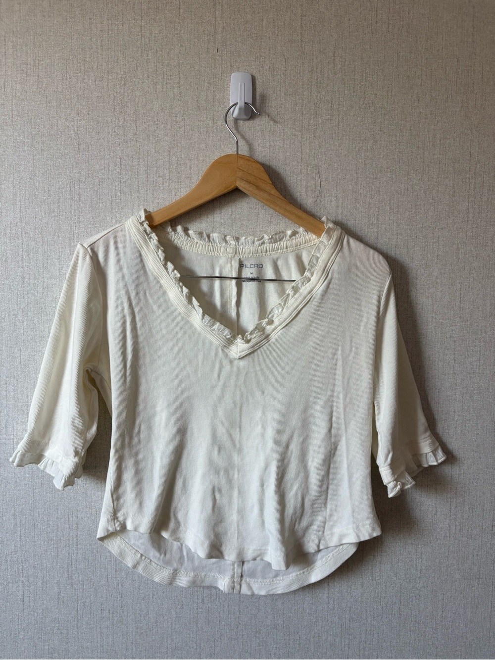 Pilcro Cream Ruffle-Trim V-Neck Short Sleeve Top